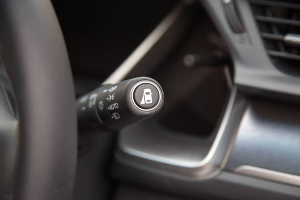 Blind Spot Monitoring system warning light/icon in side view mirror of a modern vehicle